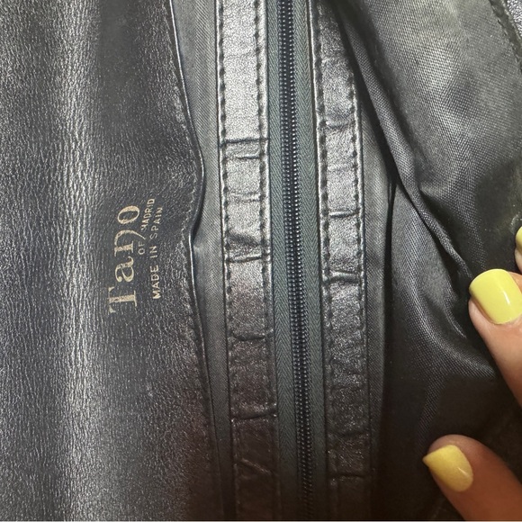 Tano of Madrid black Snakeskin Patterned Clutch - Picture 6 of 6